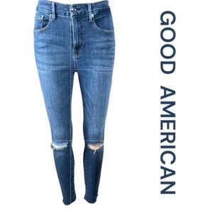 GOOD AMERICAN Good Legs Distressed
Crop Jeans, Size 4/27.